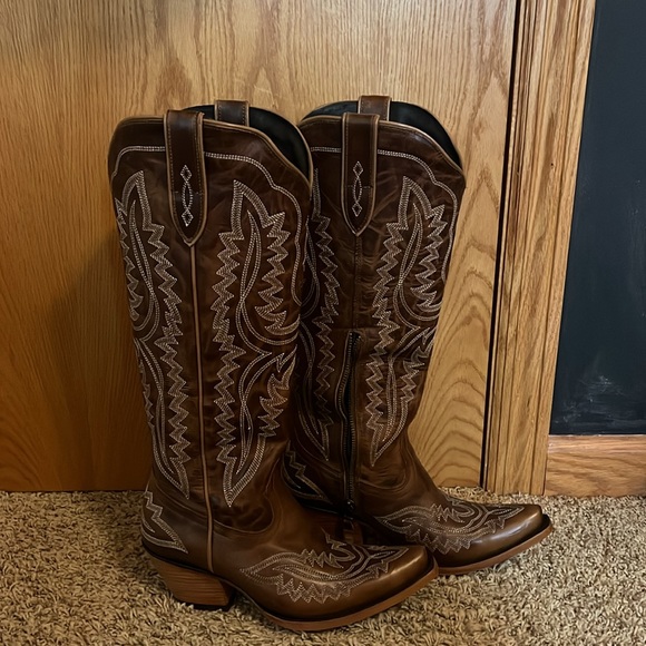 Ariat Casanova Western Boots - Picture 2 of 4